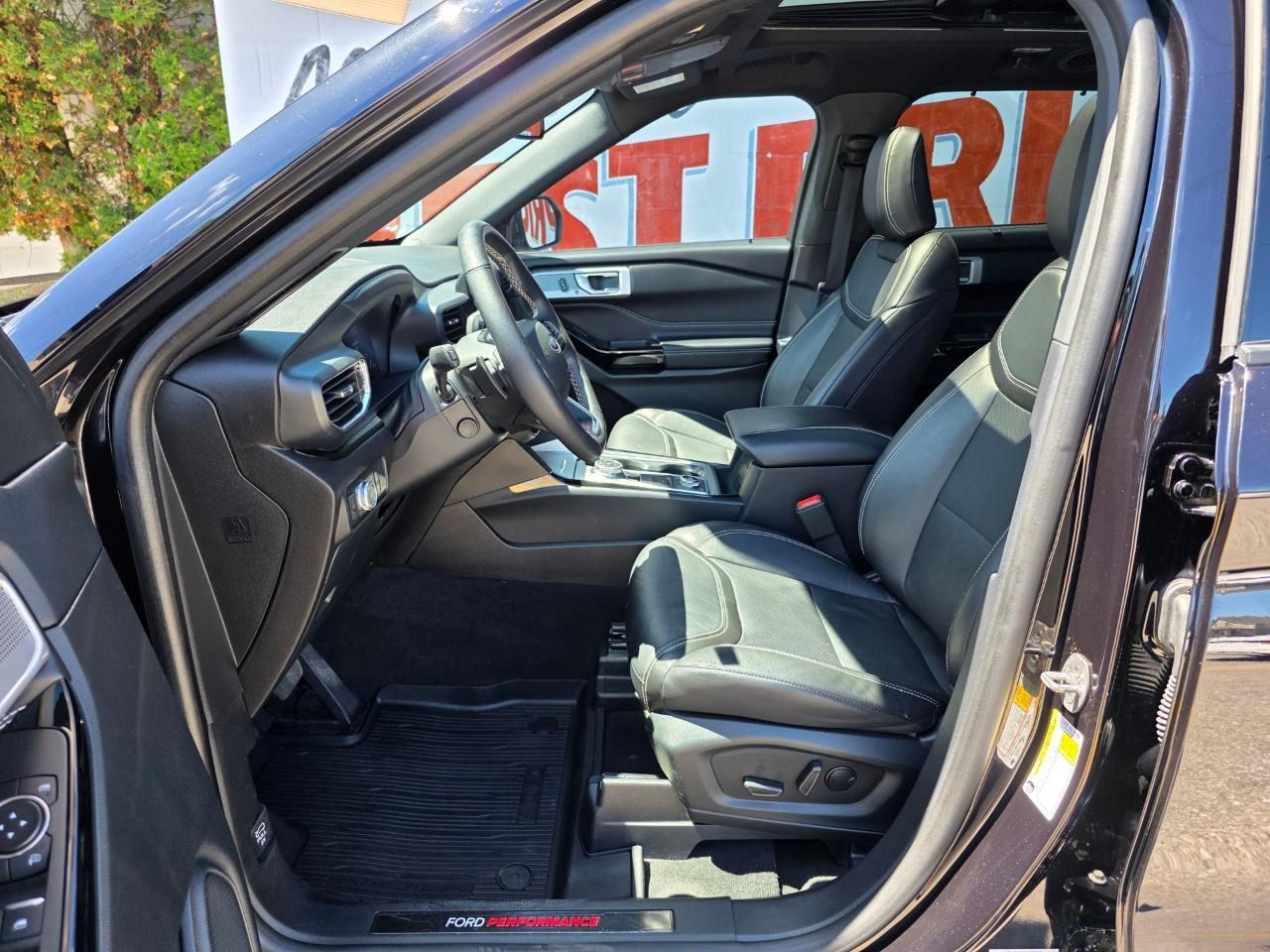 2022 Ford Explorer ST 4dr 4x4 Photo