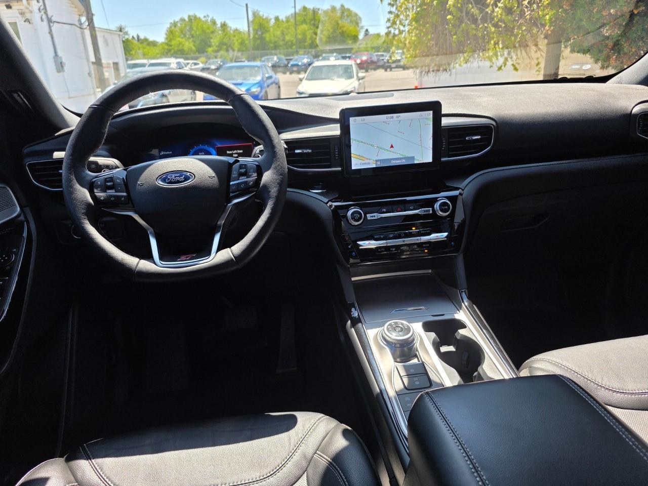 2022 Ford Explorer ST 4dr 4x4 Photo
