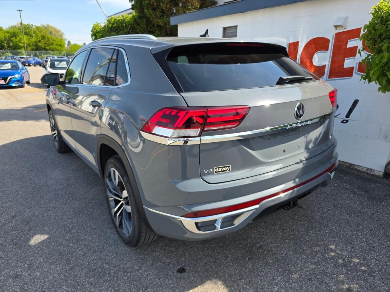 2022 Volkswagen Atlas Cross Sport 3.6 FSI Execline 4dr All-Wheel Drive 4MOTION Photo