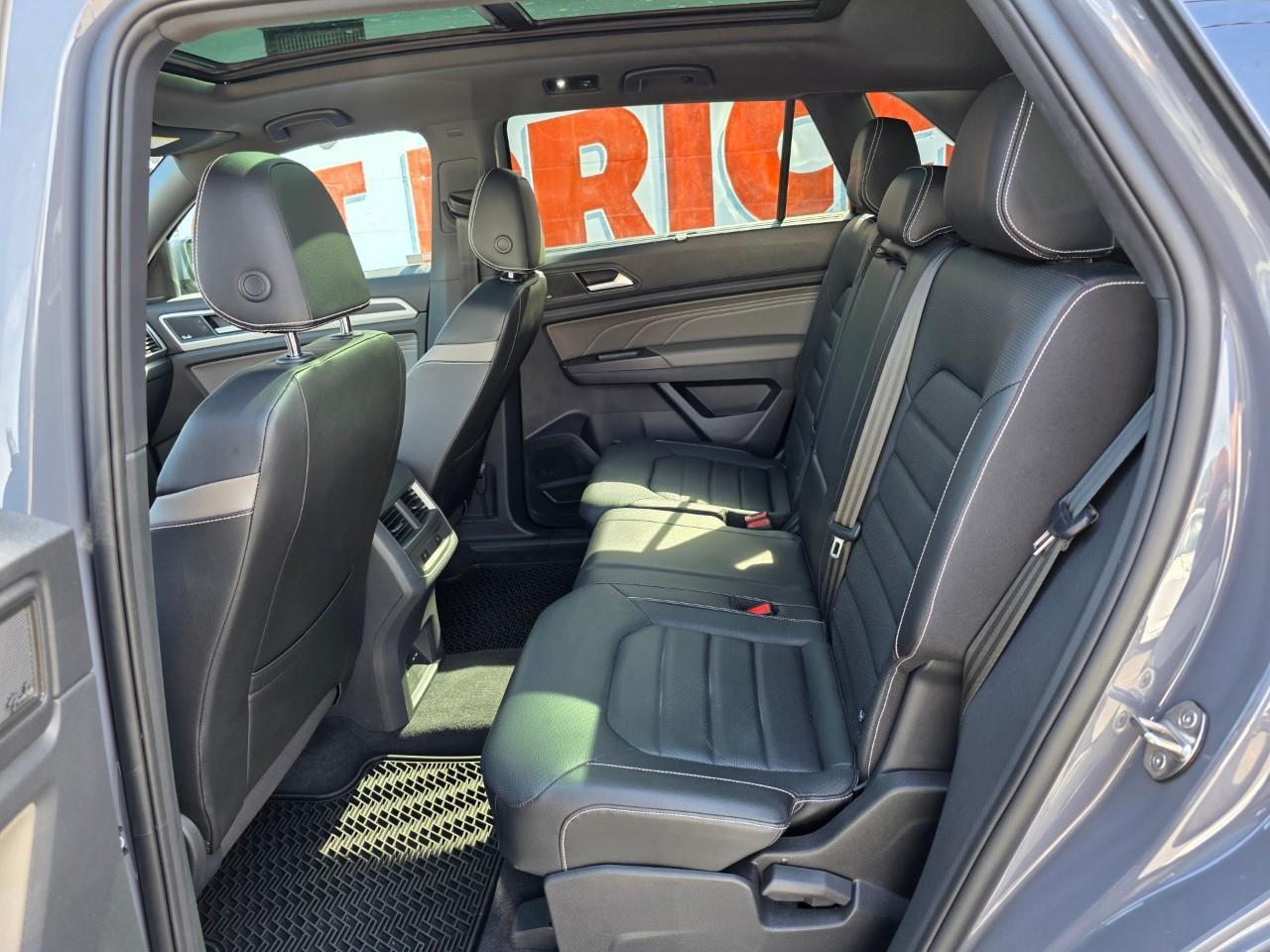 2022 Volkswagen Atlas Cross Sport 3.6 FSI Execline 4dr All-Wheel Drive 4MOTION Photo