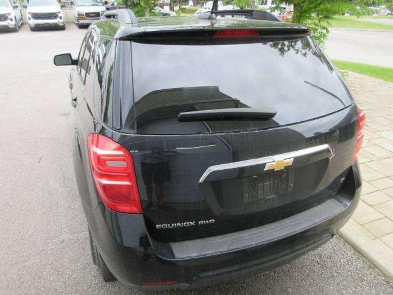 2017 Chevrolet Equinox LT AWD, ROOF, COLD A/C, AS IS/FOR PARTS. 181K Photo
