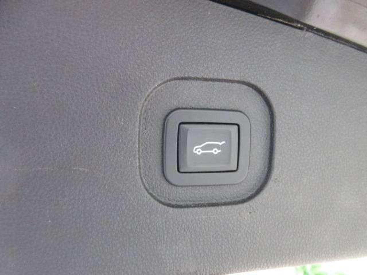 2017 Chevrolet Equinox LT AWD, ROOF, COLD A/C, AS IS/FOR PARTS. 181K Photo