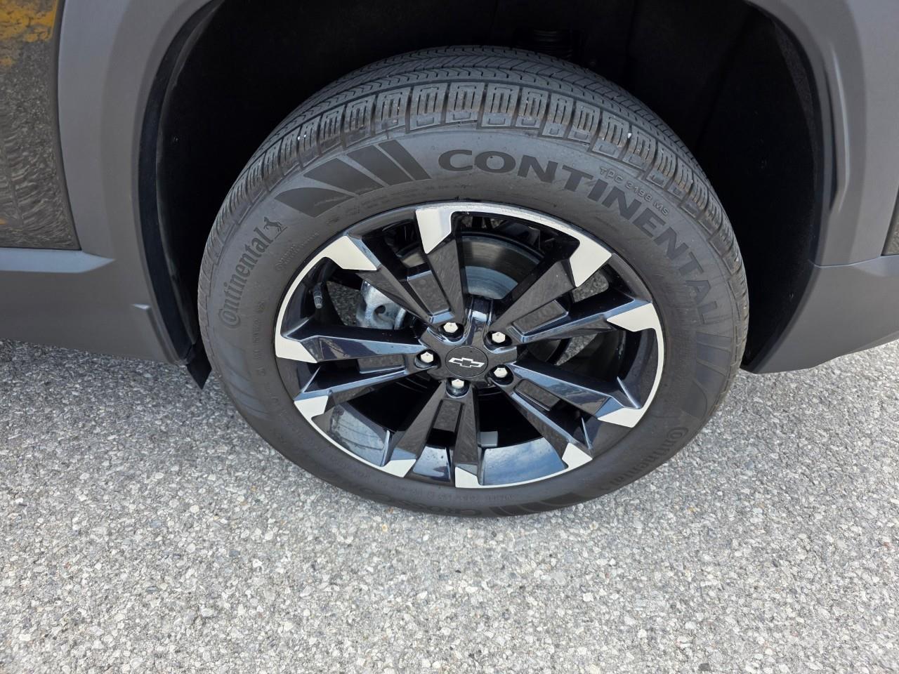 2025 Chevrolet Equinox RS 4dr All-Wheel Drive Photo