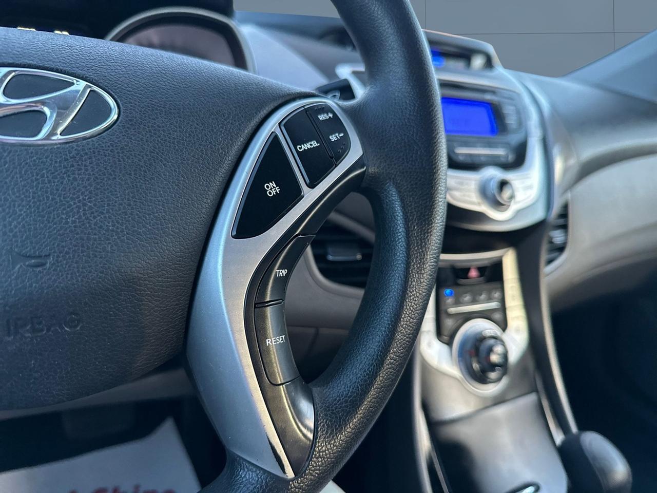 2012 Hyundai Elantra GLS Photo