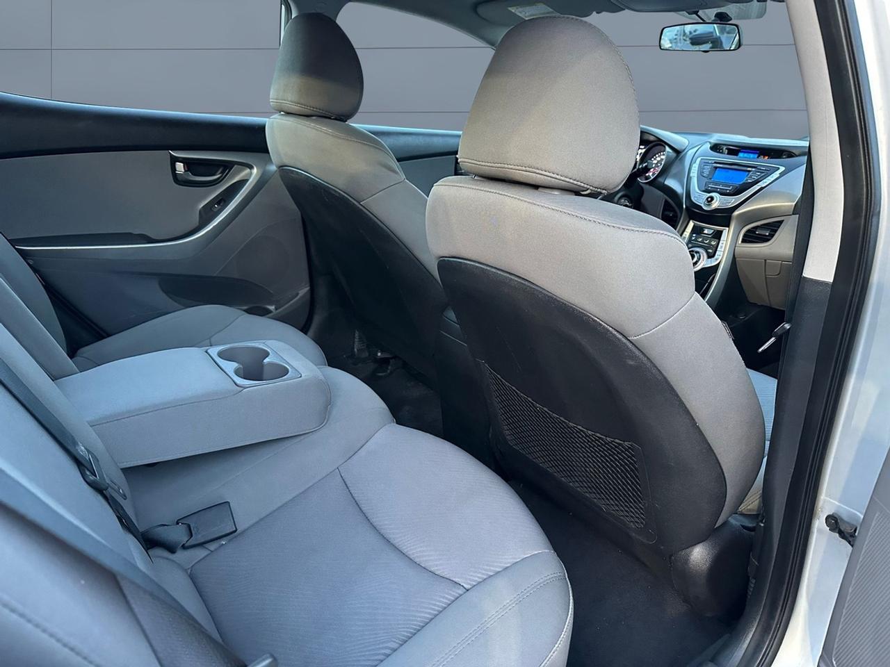 2012 Hyundai Elantra GLS Photo