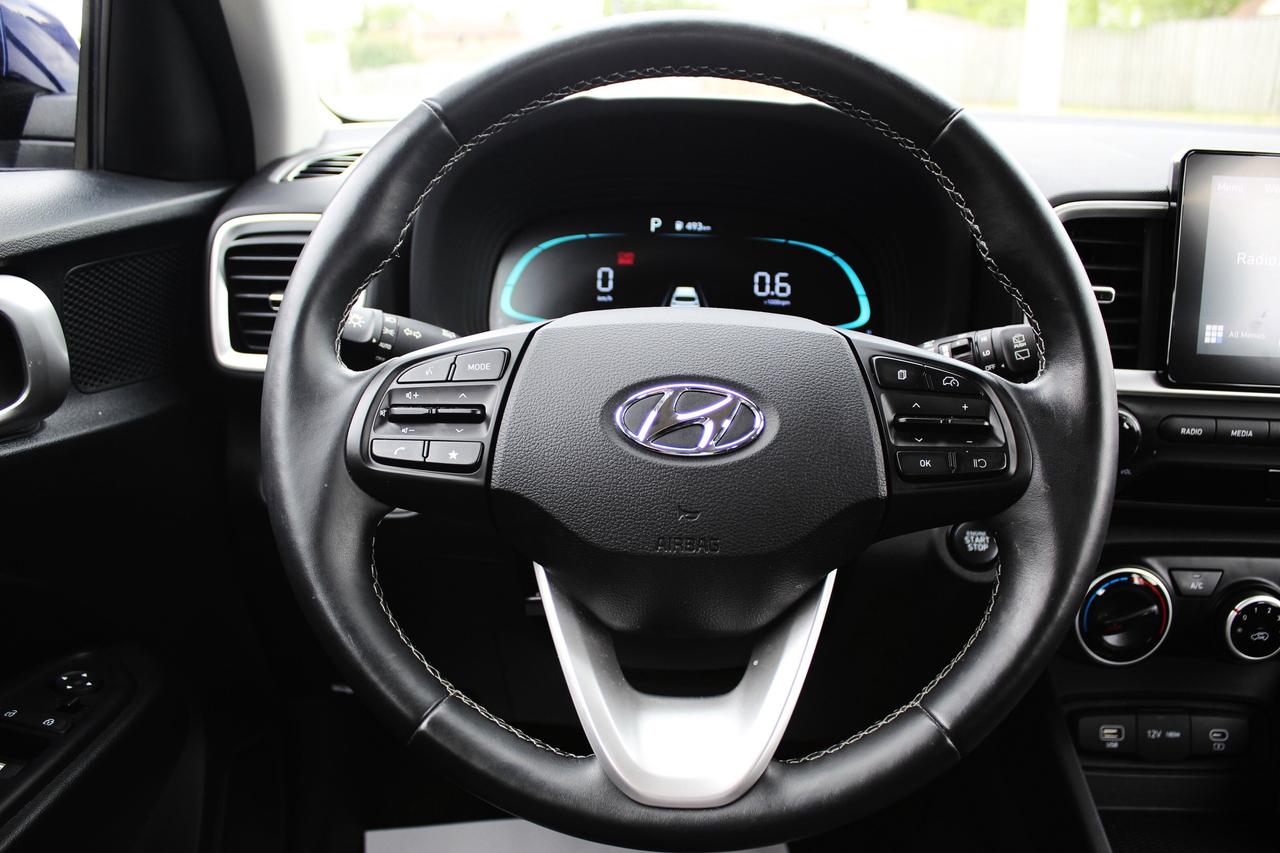 2025 Hyundai Venue PREFERRED Photo