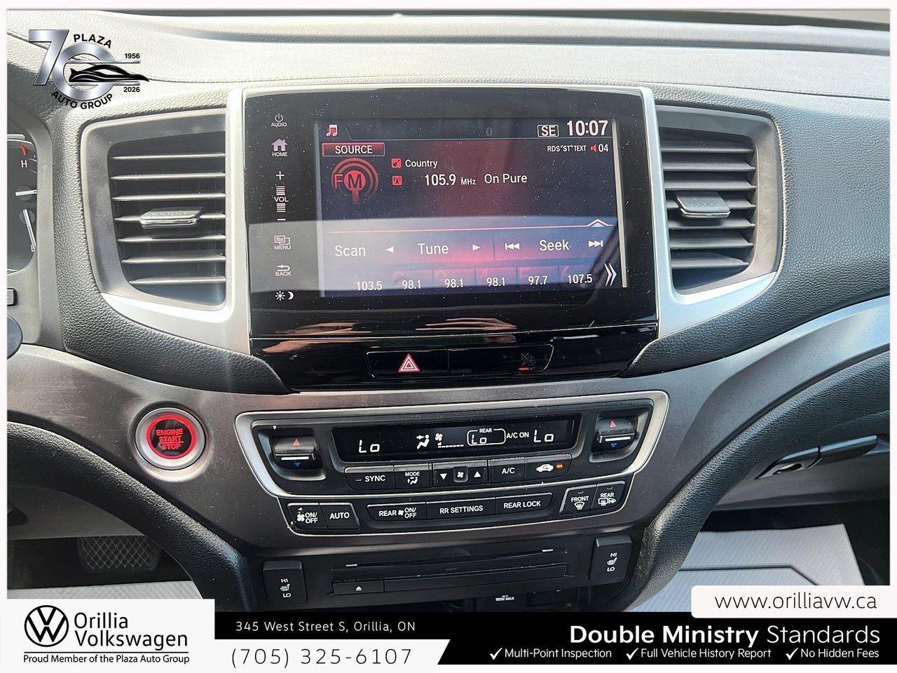 2018 Honda Pilot EX Heated Front Seats    Smart Device Integration Photo