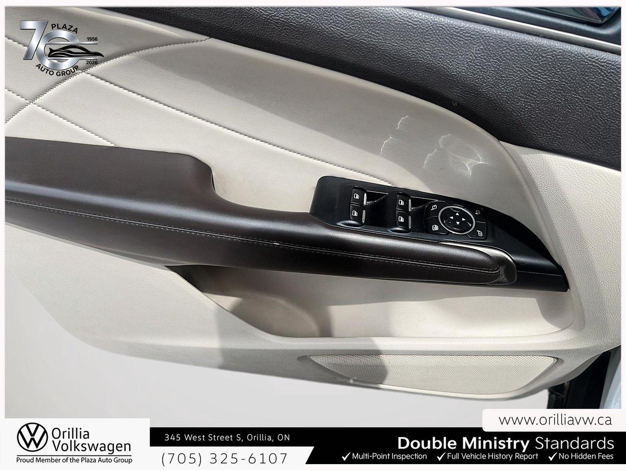 2018 Lincoln MKC AWD Select Class ll Tow package   Pano Roof / Photo