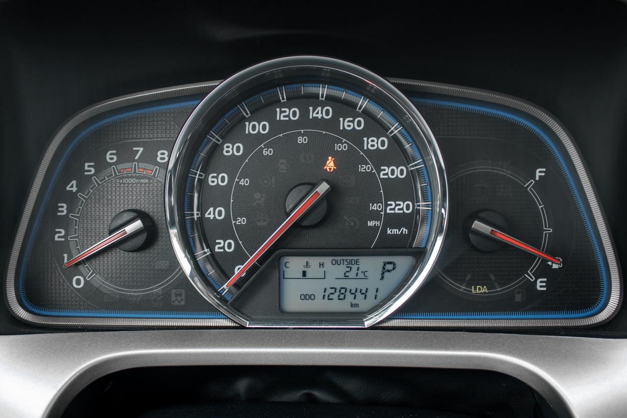 2015 Toyota RAV4 Limited 4dr All-wheel Drive Photo