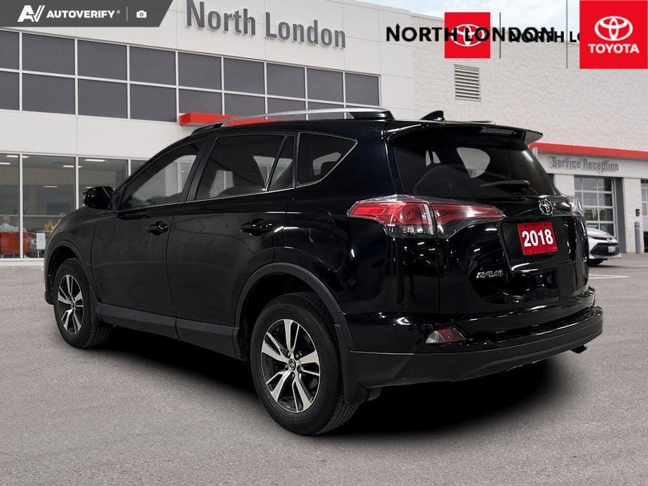2018 Toyota RAV4  Photo