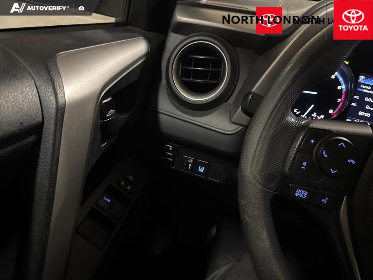 2018 Toyota RAV4  Photo
