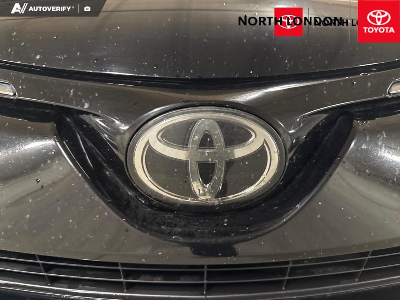 2018 Toyota RAV4  Photo