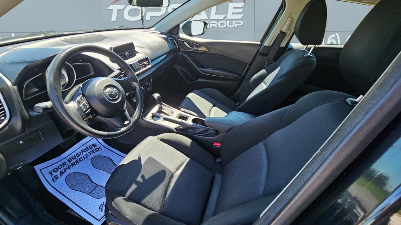 2015 Mazda MAZDA3 GX Photo