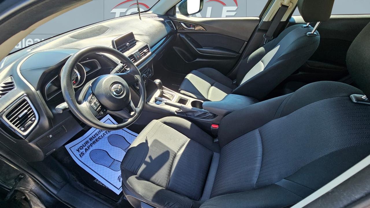 2015 Mazda MAZDA3 GX Photo