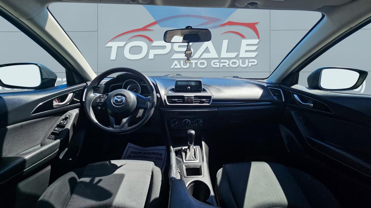 2015 Mazda MAZDA3 GX Photo