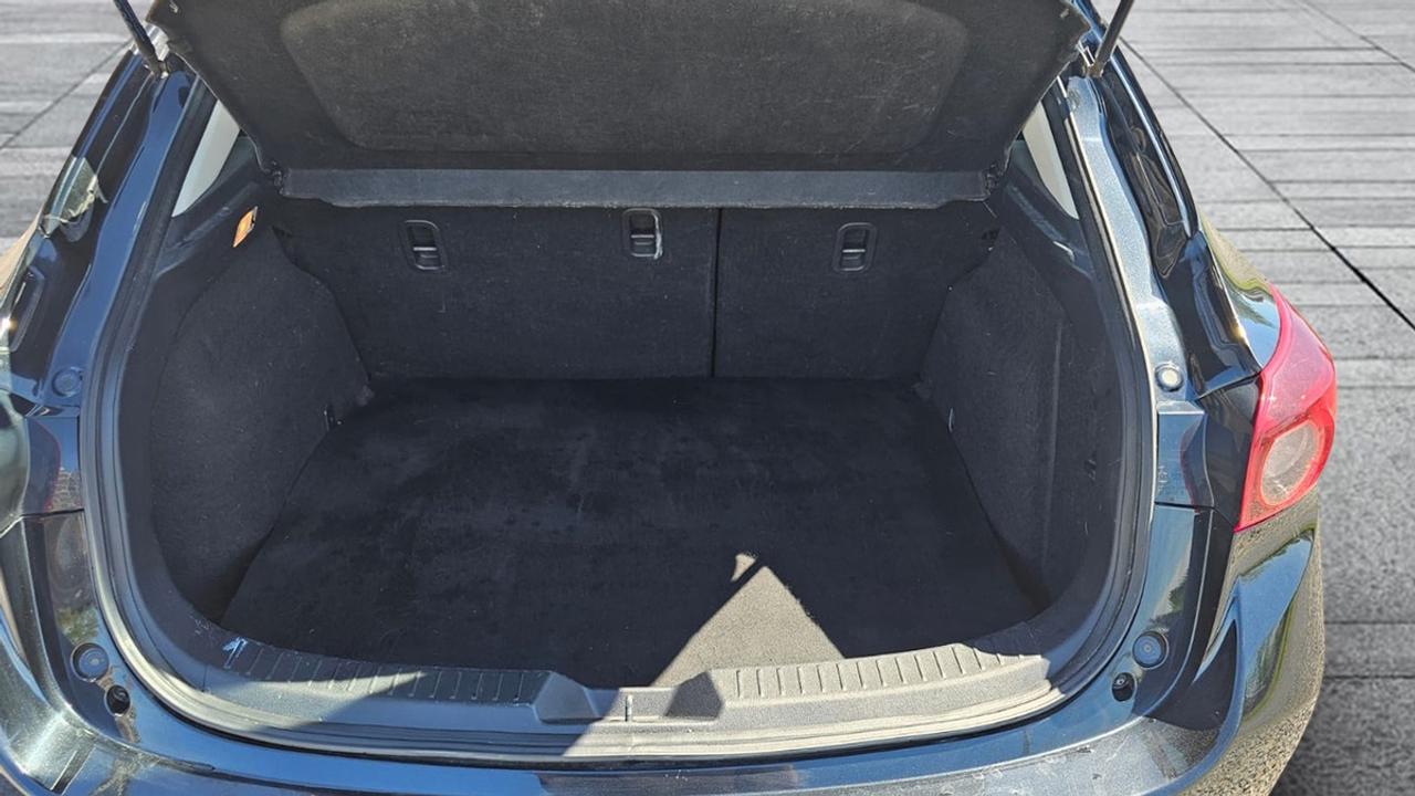 2015 Mazda MAZDA3 GX Photo