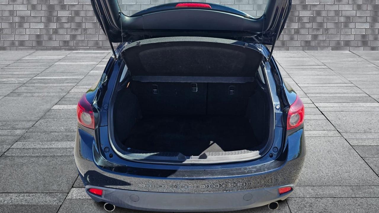 2015 Mazda MAZDA3 GX Photo