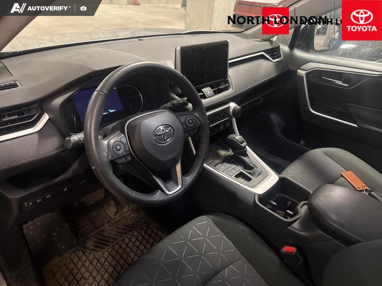 2023 Toyota RAV4 XLE 4dr All-wheel Drive Photo