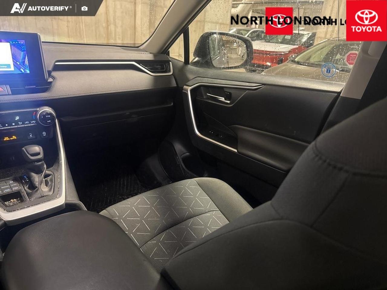 2023 Toyota RAV4 XLE 4dr All-wheel Drive Photo