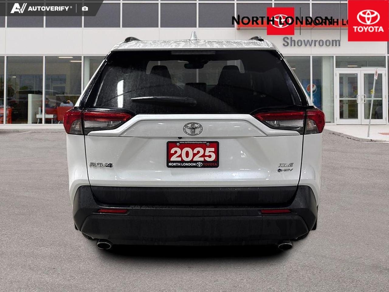 2025 Toyota RAV4 Hybrid XLE 4dr All-Wheel Drive Photo4