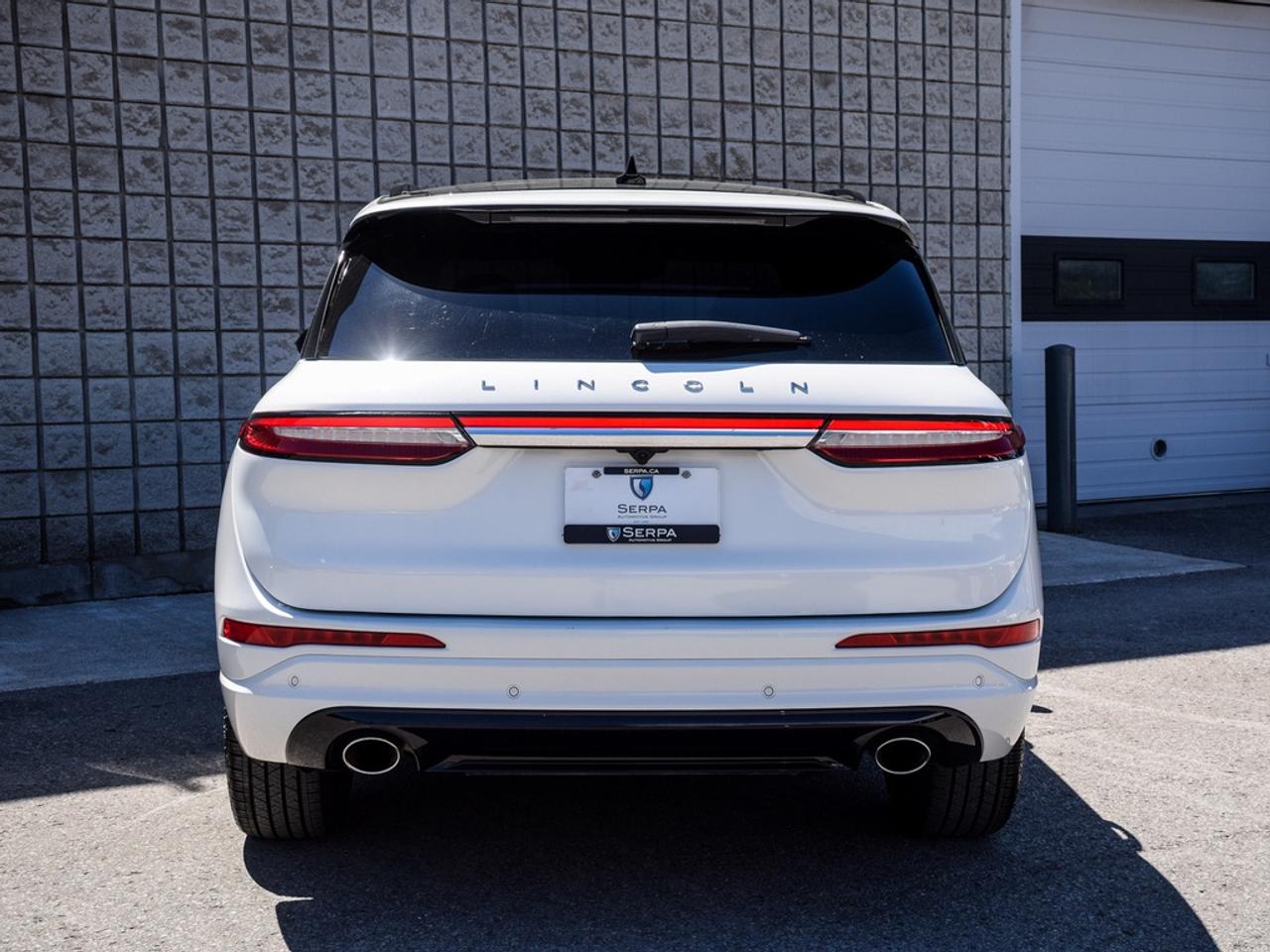 2025 Lincoln Corsair Reserve 4dr All-Wheel Drive Photo4