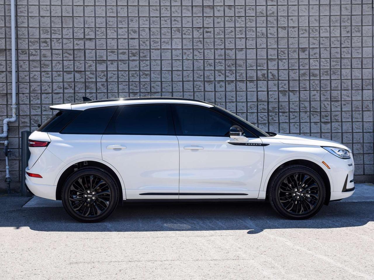 2025 Lincoln Corsair Reserve 4dr All-Wheel Drive Photo