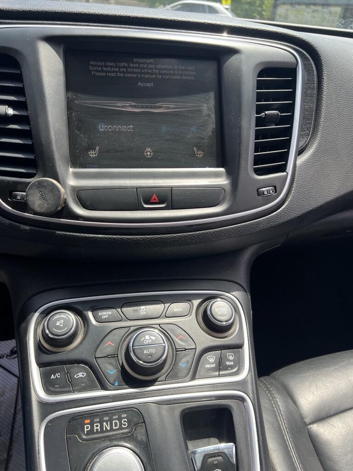 2015 Chrysler 200 C 4dr Front-wheel Drive Sedan Automatic Photo