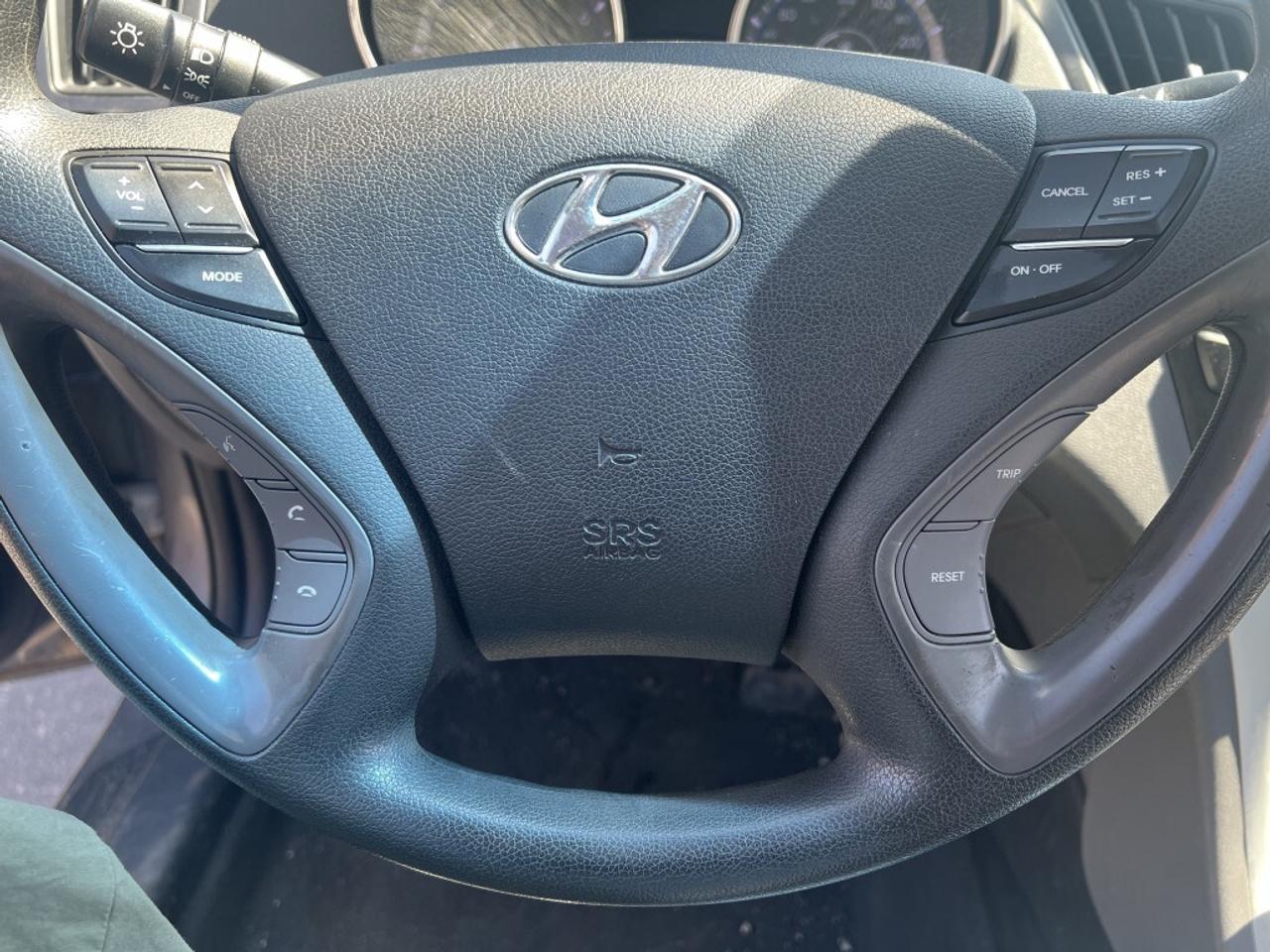 2011 Hyundai Sonata GL 4dr Sedan Automatic Photo
