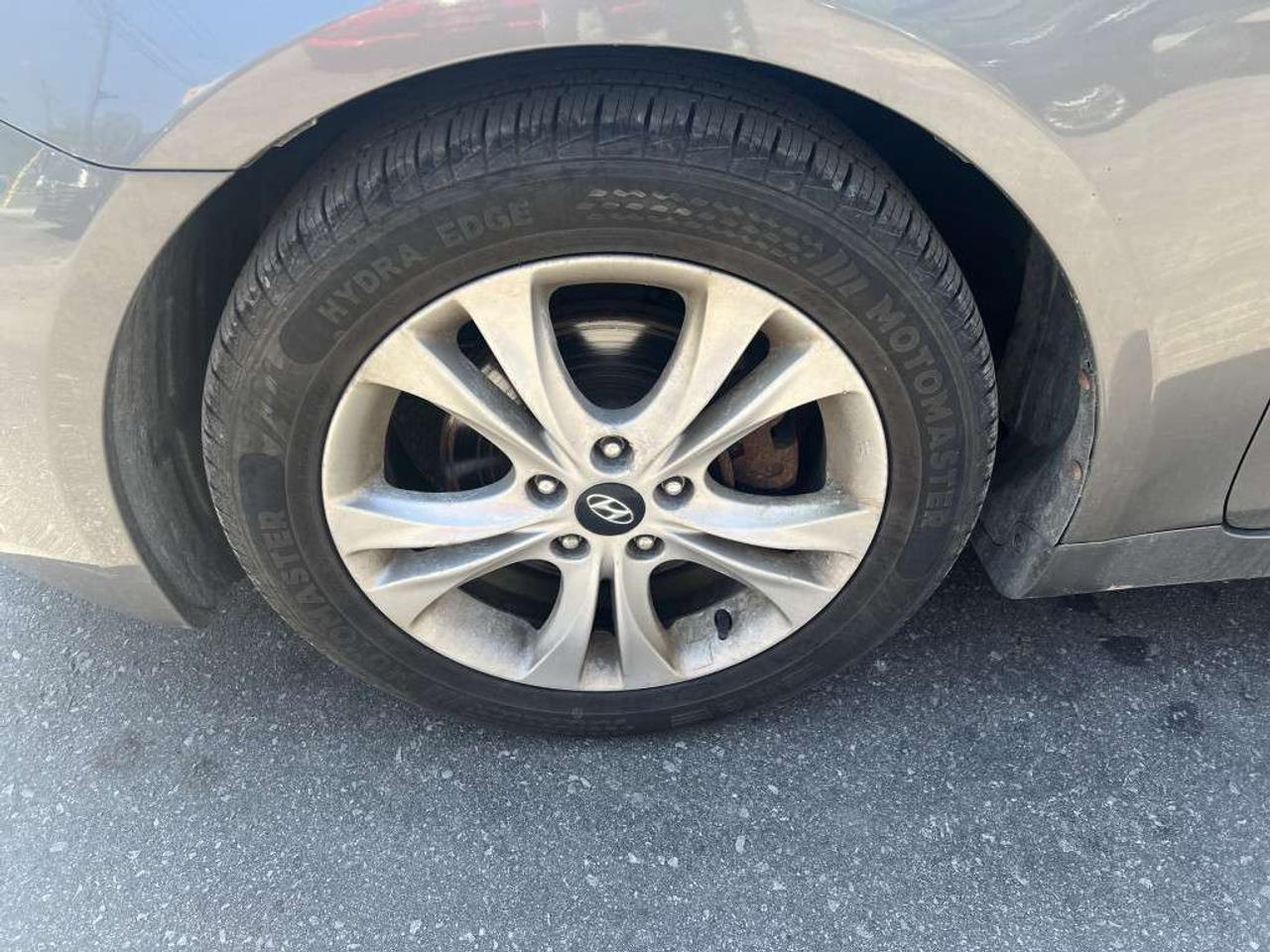 2011 Hyundai Sonata GL 4dr Sedan Automatic Photo