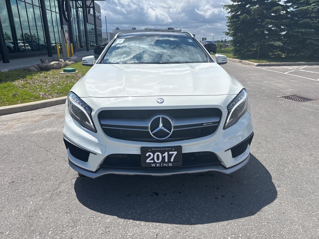2017 Mercedes-Benz GLA 4MATIC® Photo2
