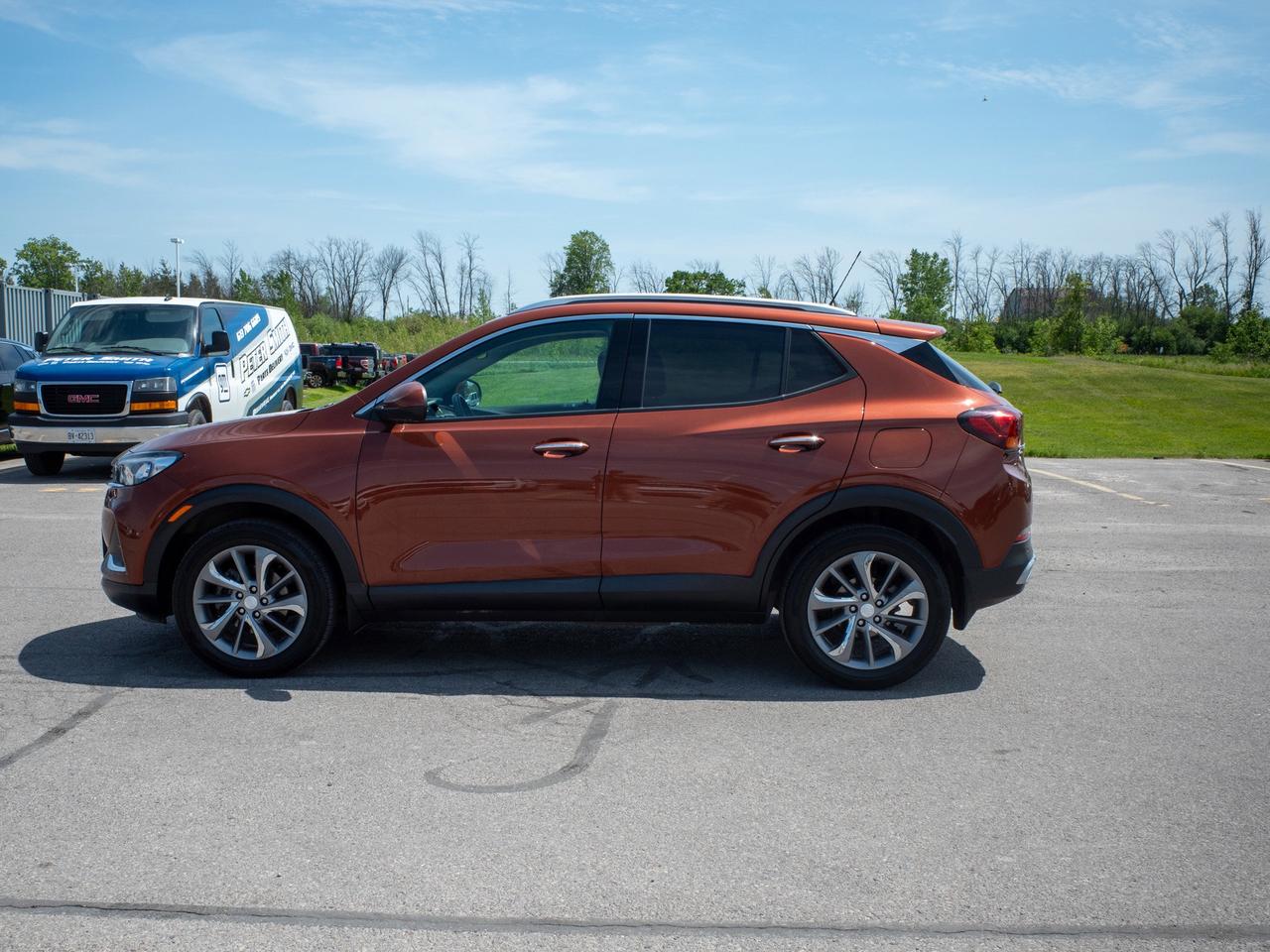 2021 Buick Encore GX Essence - Power Liftgate   Leather Seats Photo4