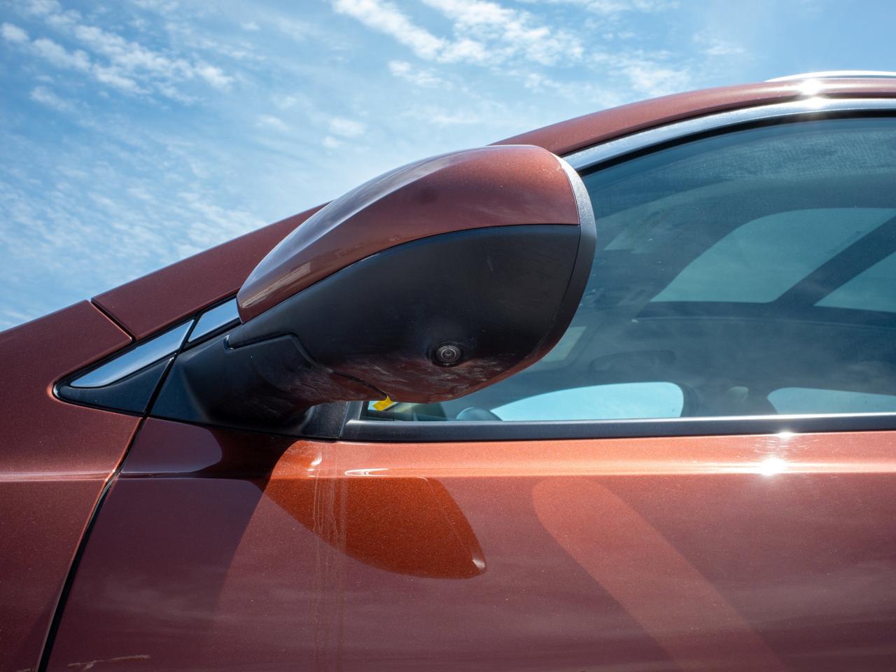 2021 Buick Encore GX Essence - Power Liftgate   Leather Seats Photo