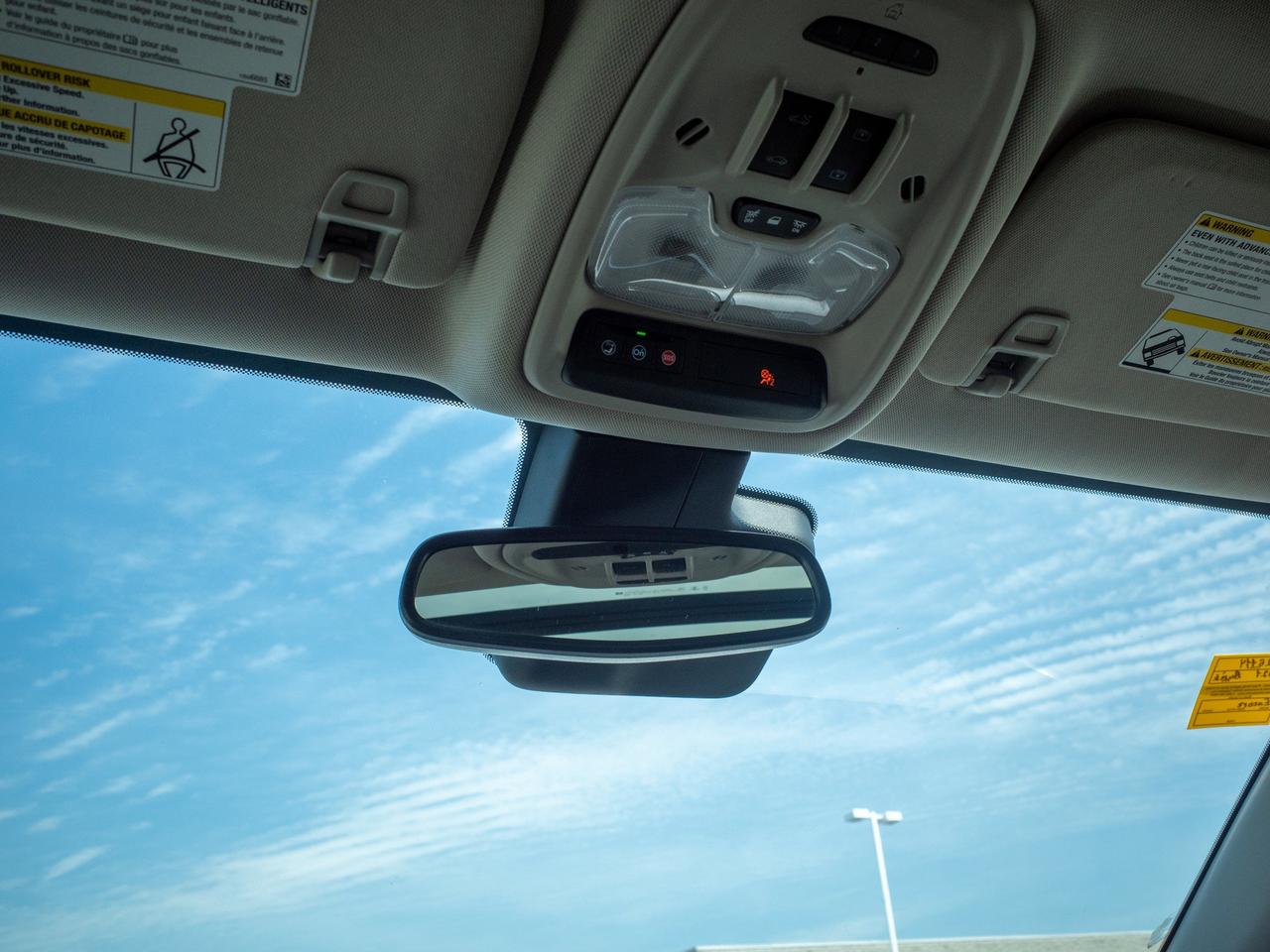 2021 Buick Encore GX Essence - Power Liftgate   Leather Seats Photo