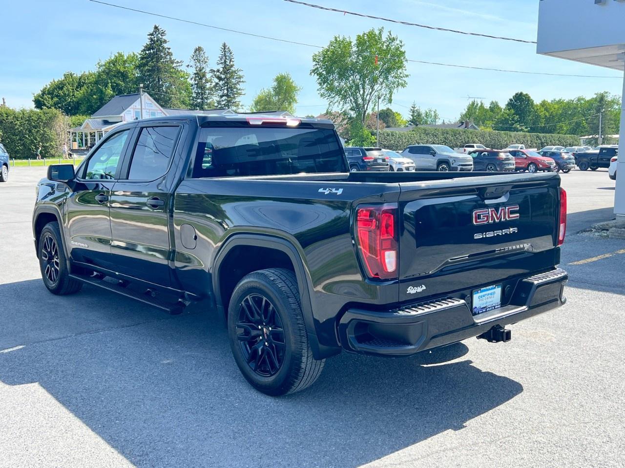 2024 GMC Sierra 1500 Crew Cab Standard Box 4-Wheel Drive Pro Photo
