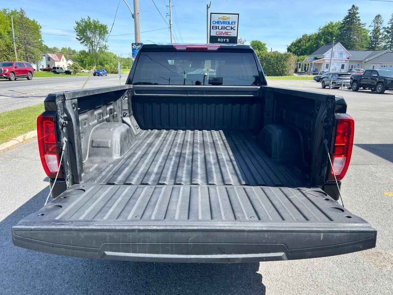2024 GMC Sierra 1500 Crew Cab Standard Box 4-Wheel Drive Pro Photo