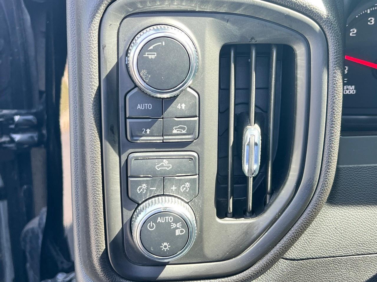 2024 GMC Sierra 1500 Crew Cab Standard Box 4-Wheel Drive Pro Photo