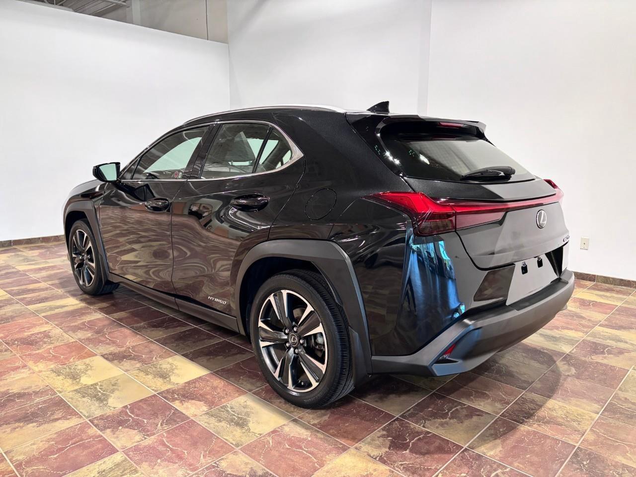 2019 Lexus UX 250H PREMIUM PACKAGE Photo