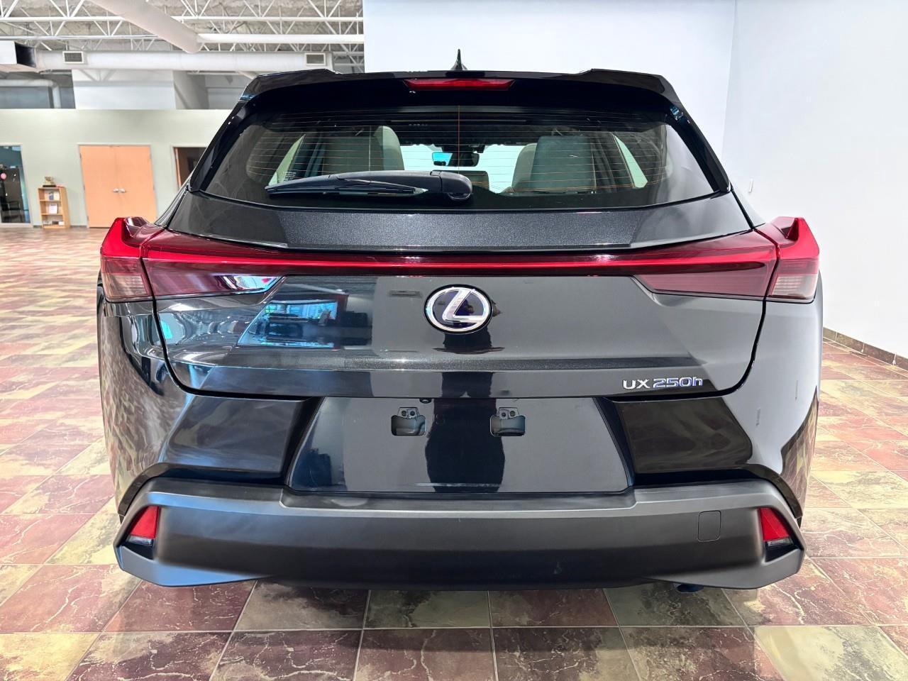 2019 Lexus UX 250H PREMIUM PACKAGE Photo