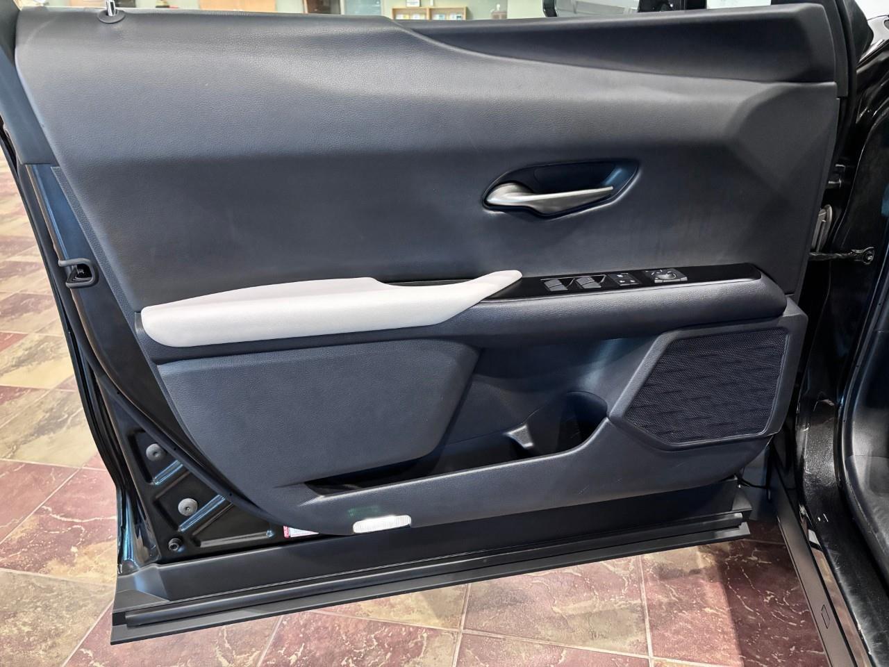 2019 Lexus UX 250H PREMIUM PACKAGE Photo