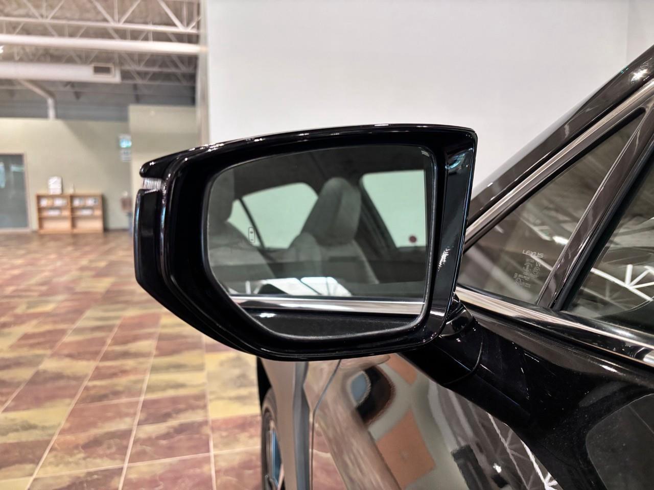 2019 Lexus UX 250H PREMIUM PACKAGE Photo