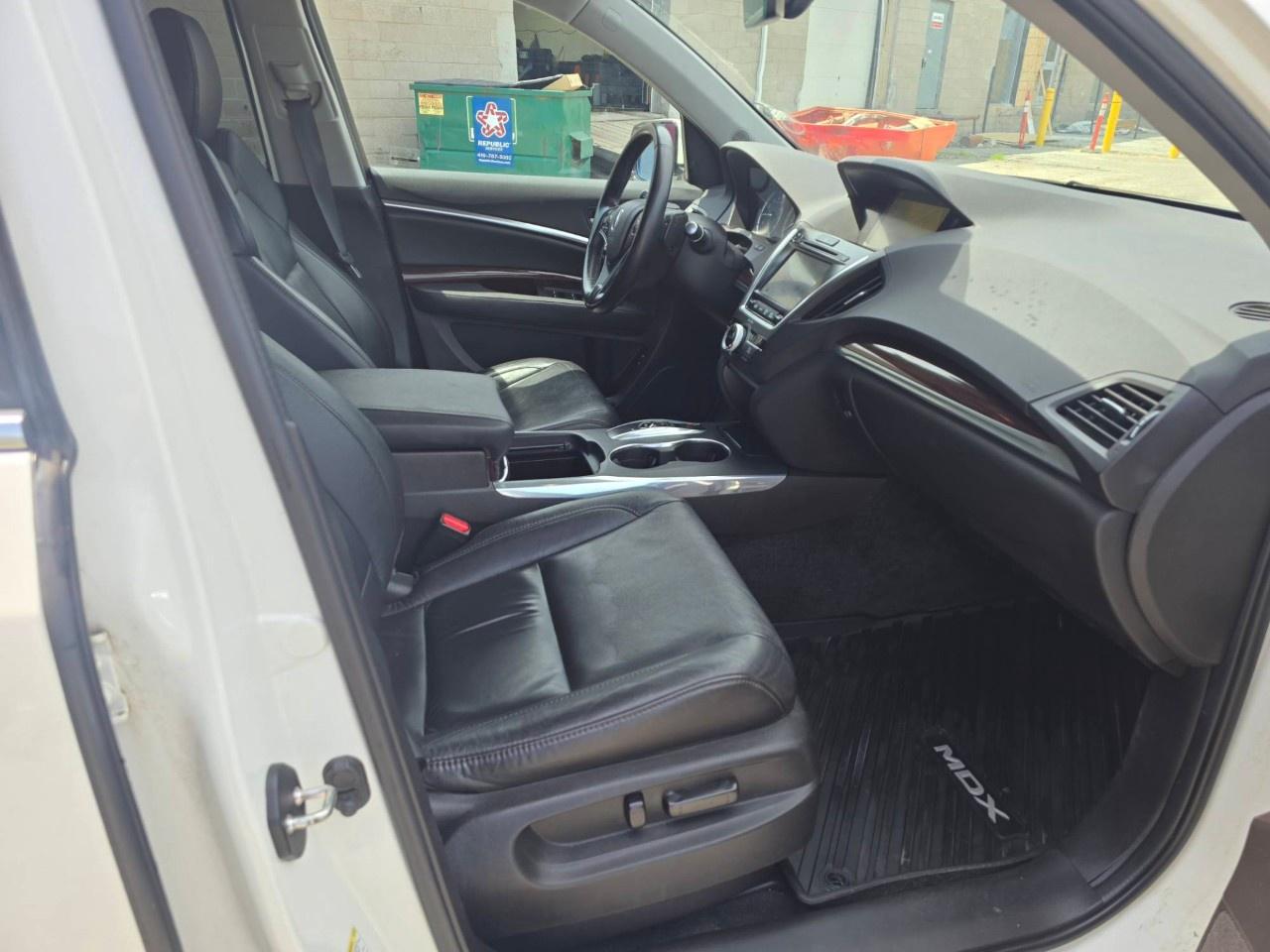 2016 Acura MDX SH-AWD with Navigation Package Photo