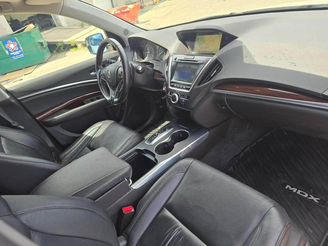 2016 Acura MDX SH-AWD with Navigation Package Photo