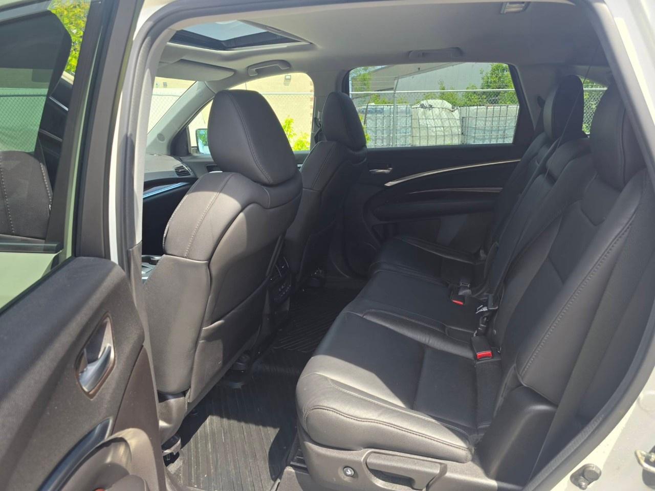 2016 Acura MDX SH-AWD with Navigation Package Photo