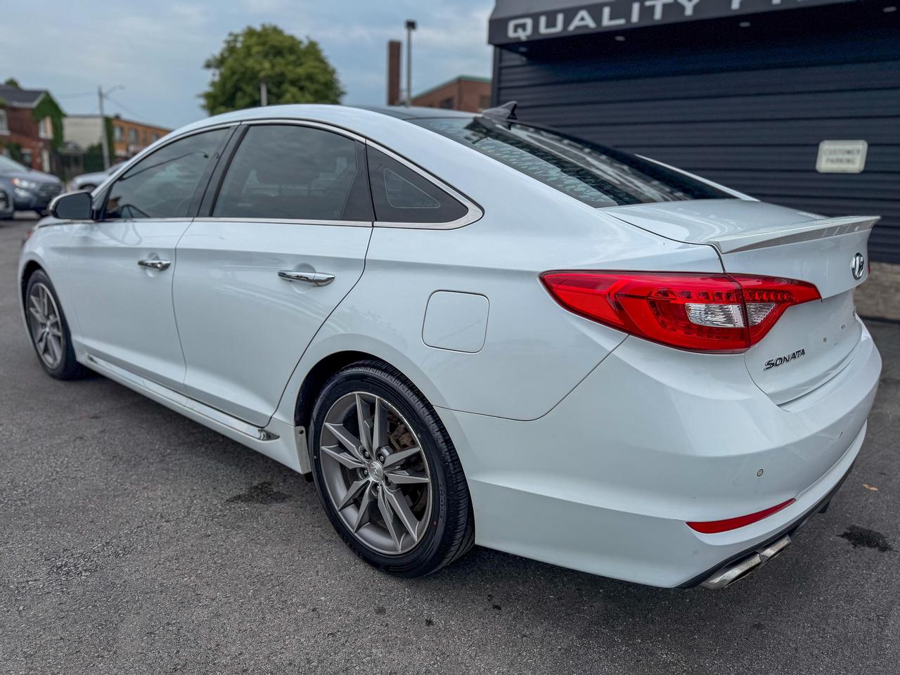 2015 Hyundai Sonata Ultimate/BSM/NAVI/PANO/CAMERA/NO ACCIDENTS/LEATHER Photo
