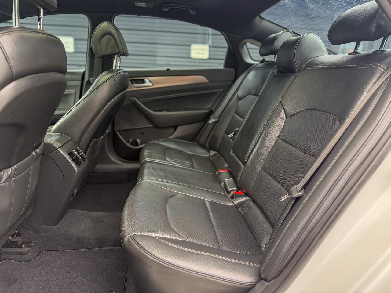 2015 Hyundai Sonata Ultimate/BSM/NAVI/PANO/CAMERA/NO ACCIDENTS/LEATHER Photo