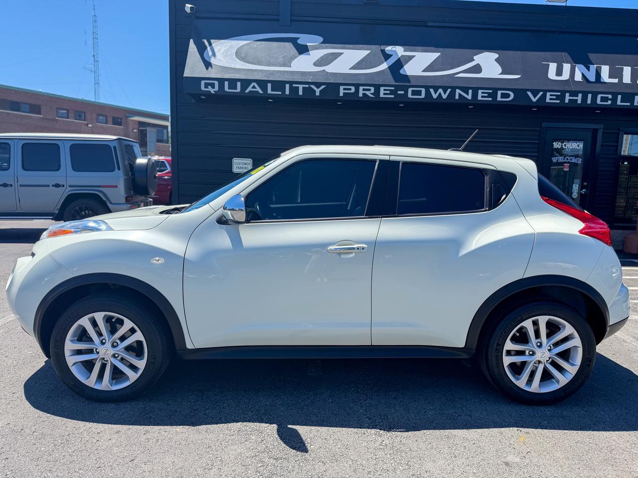 2011 Nissan Juke SL/LOW KM/NAVI/ROOF/LEATHER/NO ACCIDENTS Photo
