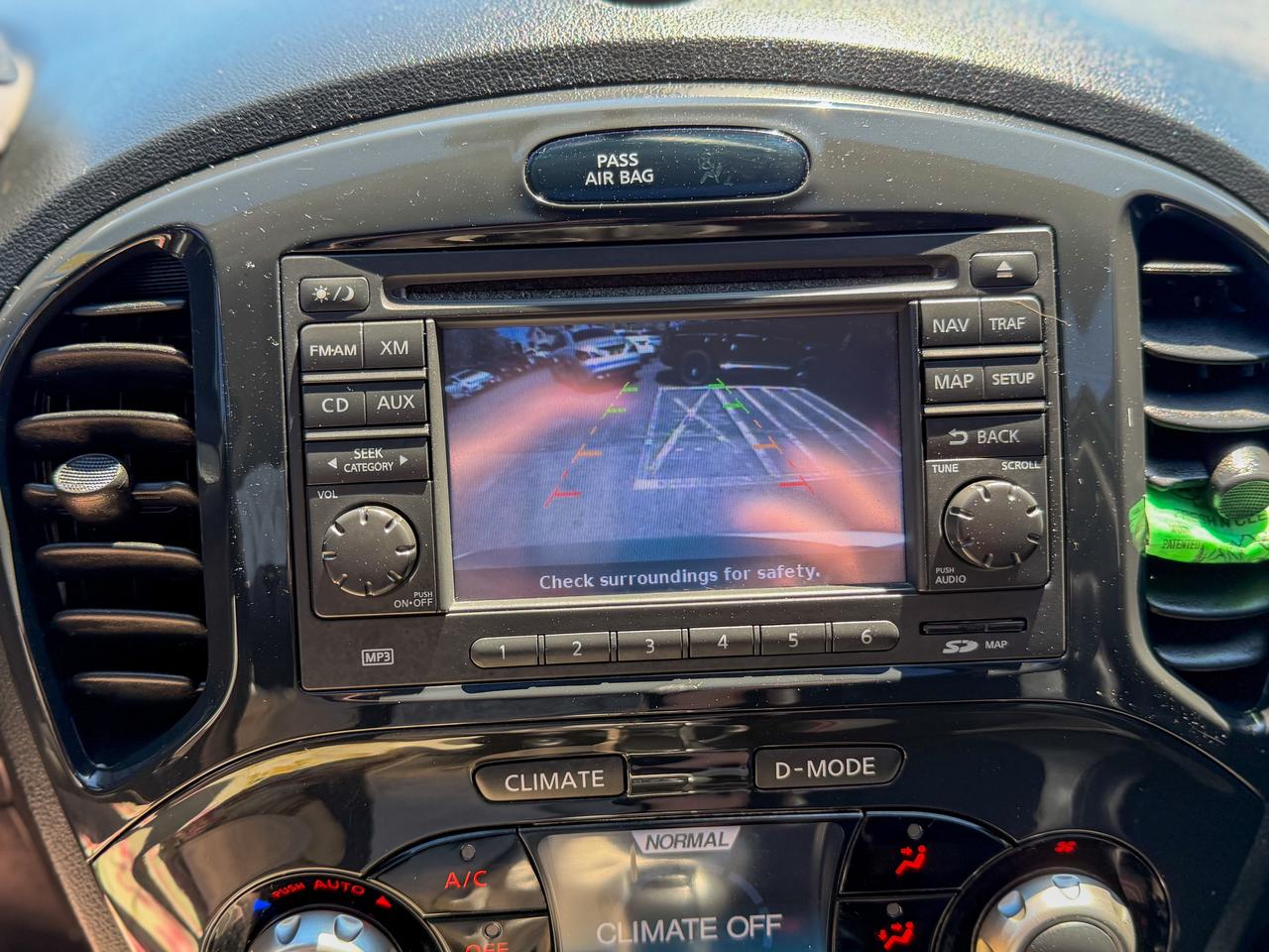 2011 Nissan Juke SL/LOW KM/NAVI/ROOF/LEATHER/NO ACCIDENTS Photo