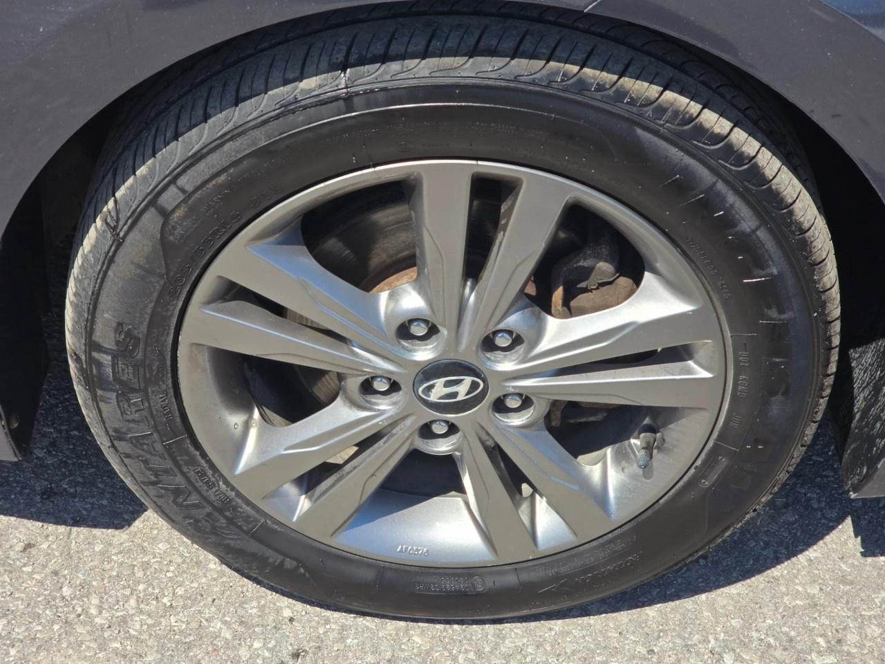 2017 Hyundai Elantra 4DR SDN AUTO GL Photo