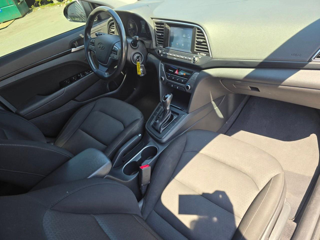 2017 Hyundai Elantra 4DR SDN AUTO GL Photo