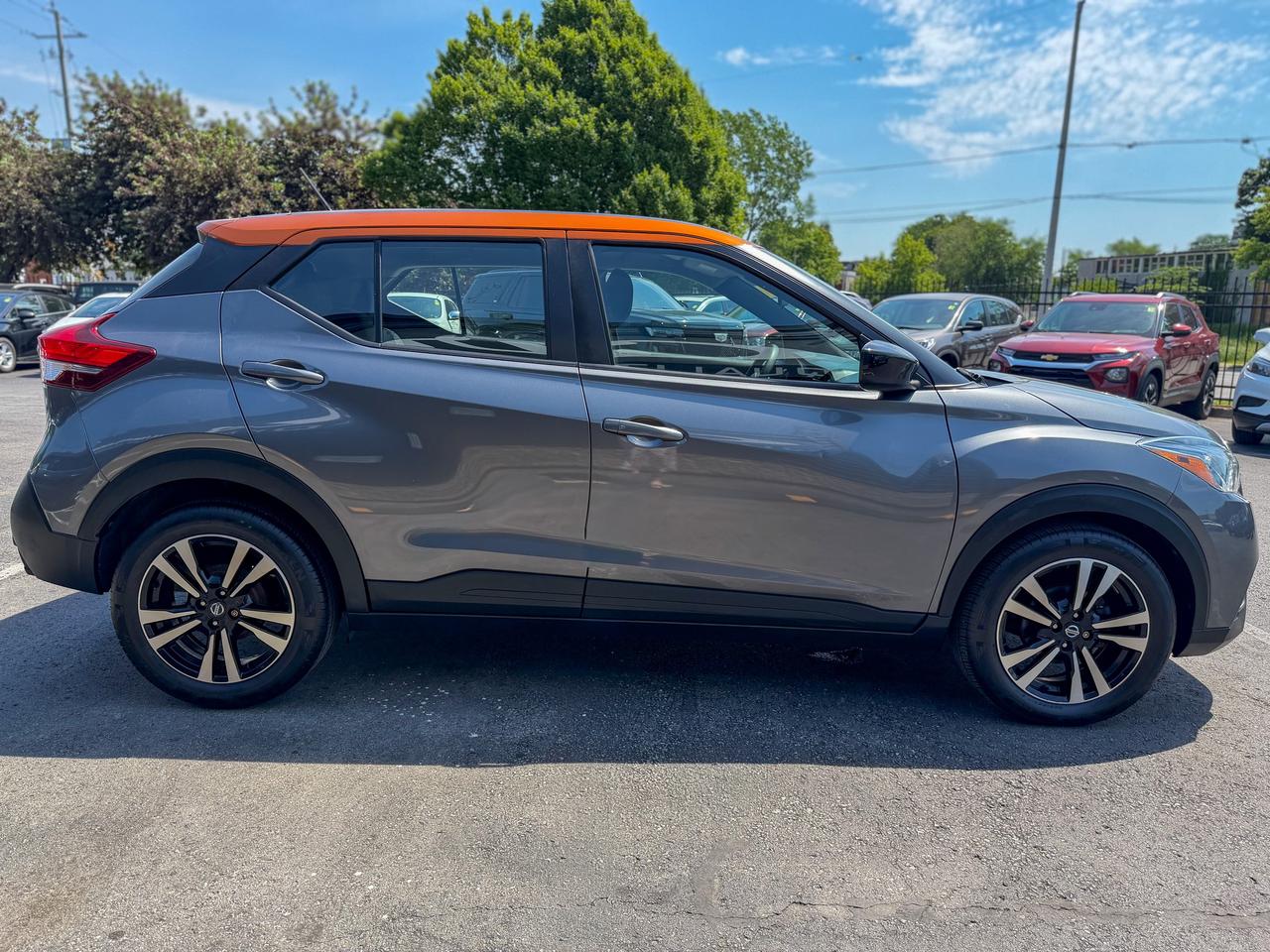 2018 Nissan Kicks SV/CAMERA/LOW KM/NO ACCIDENTS/1.6L/APPLE CARPLAY Photo